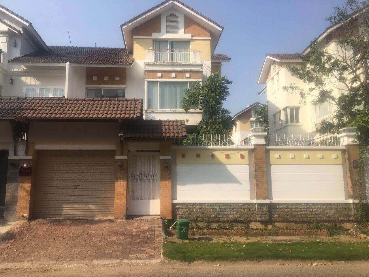 Maison à District 7, Vietnam 288m² No. 7254