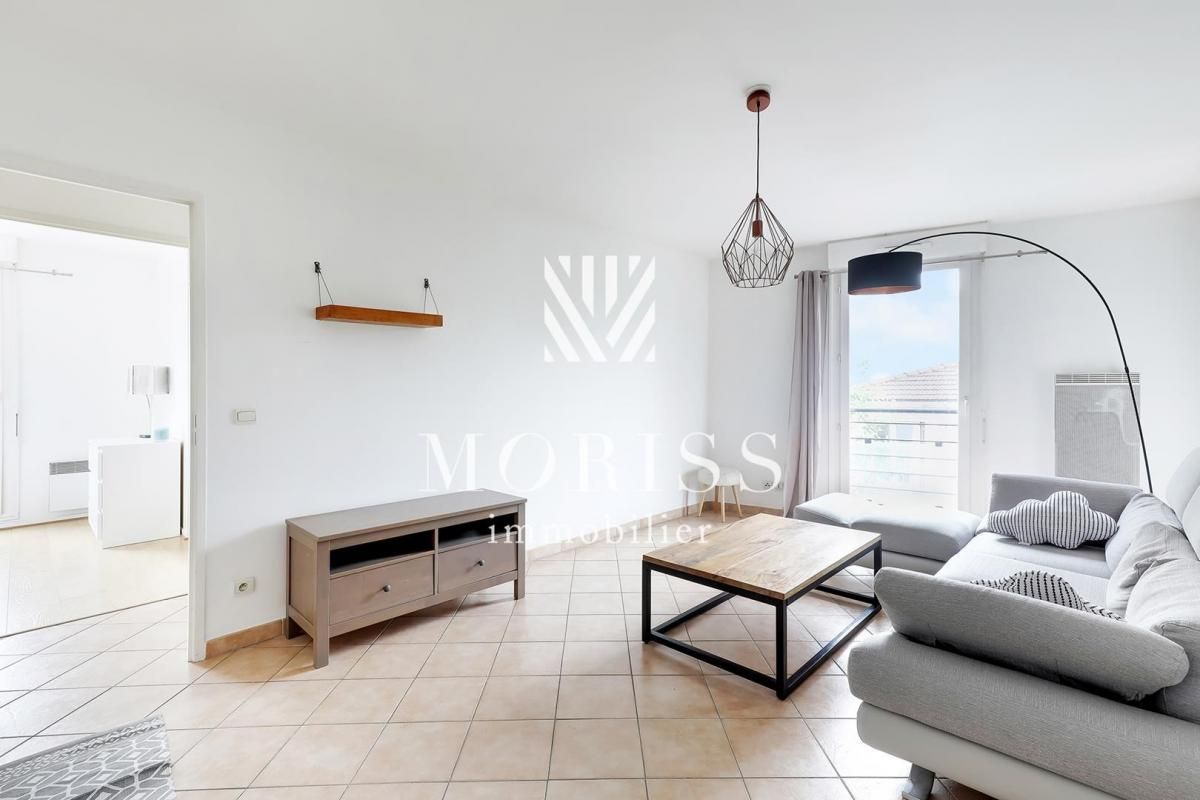 2 bedrooms Apartment in Montreuil, France No. 186170