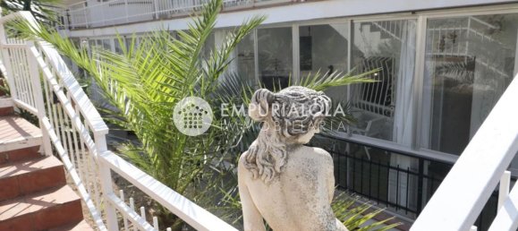 2 chambres Appartement à Roses, Spain No. 149591 8