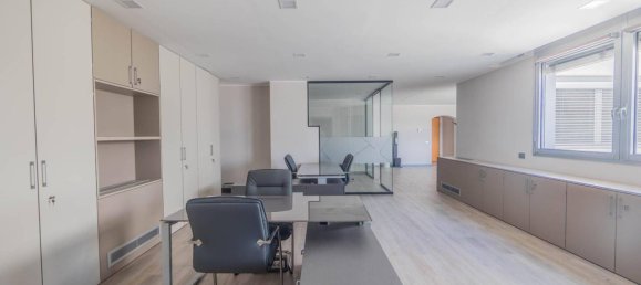 Офис с 2 комнатами в Трентино Альто Адидже, Италия № 297926 5