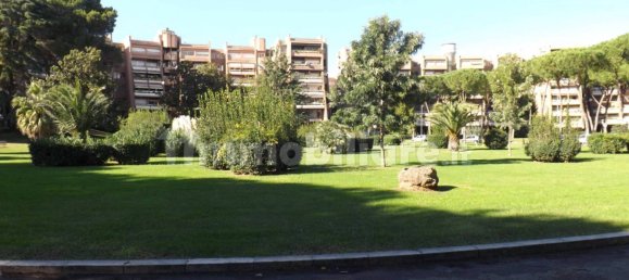 Imóvel comercial de 1 divisão em Rome, Italy N.º 72950 3