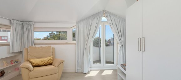 4 bedrooms Duplex in Cascais, Portugal No. 93832 36
