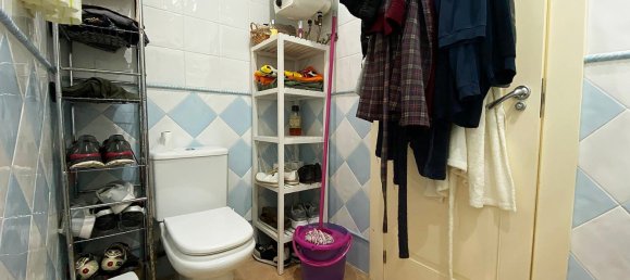 Apartamento de 3 dormitorios en Pinoso, Spain No. 95385 3