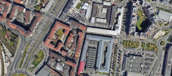 6 rooms Apartment in Turin, Italy No. 284479 2