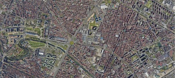 6 rooms Apartment in Turin, Italy No. 284479 4