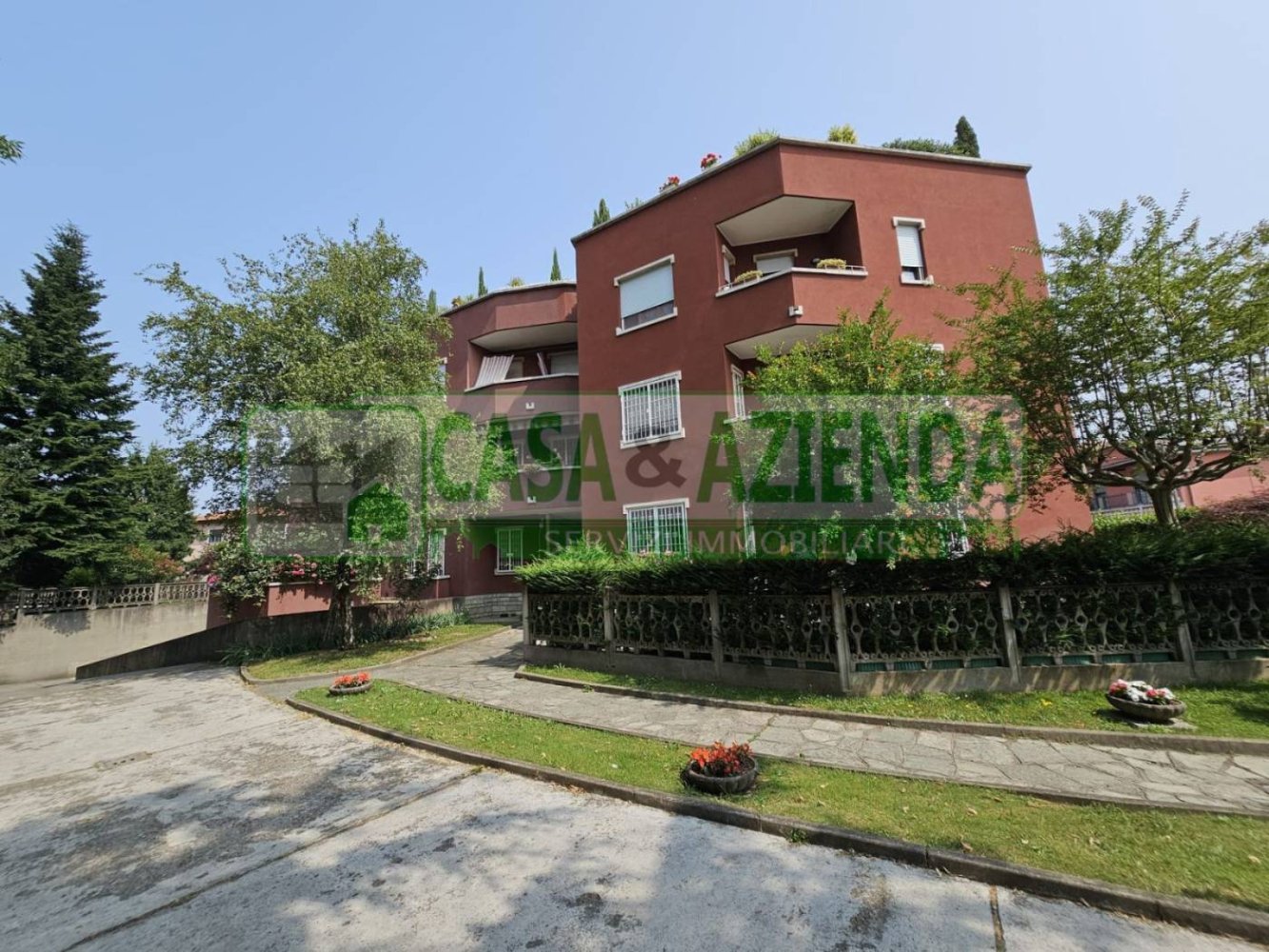 Apartamento de 2 dormitorios en Pioltello, Italy No. 382232