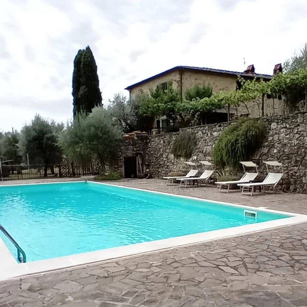 Casa de 11 dormitorios en Bucine, Italy No. 311560