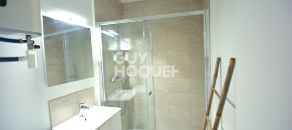 Studio in Lyon, France No. 200680 7