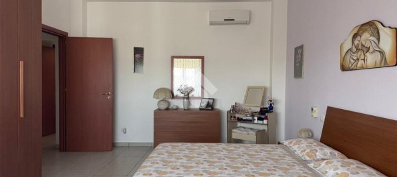 Apartamento de 3 dormitorios en Grottaglie, Italy No. 329644 25