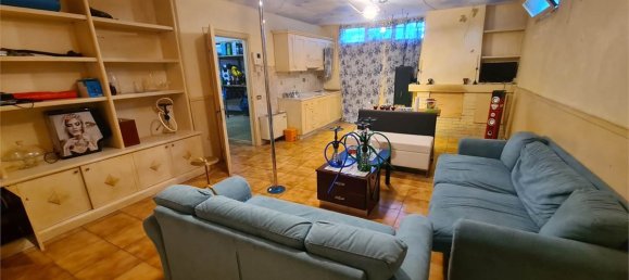 5 bedrooms House in Rubiera, Italy No. 160317 16