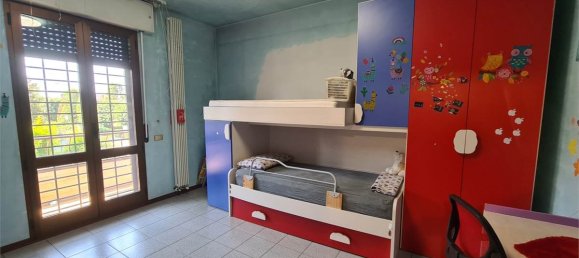 5 bedrooms House in Rubiera, Italy No. 160317 5