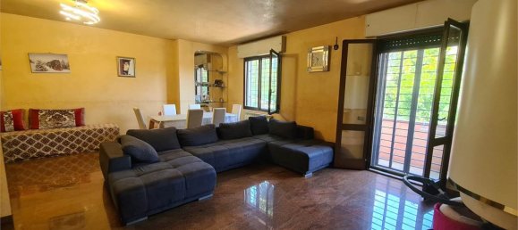 5 bedrooms House in Rubiera, Italy No. 160317 10