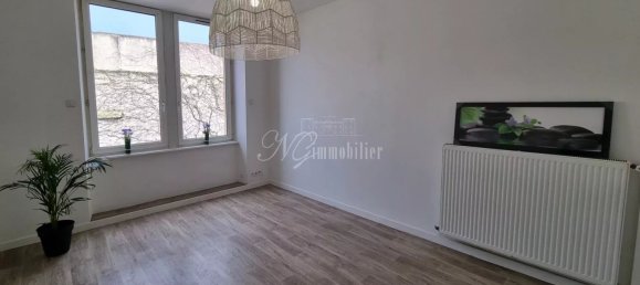 Здание с 11 комнатами в Анневиль, Франция № 77475 6