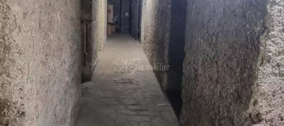 Здание с 11 комнатами в Анневиль, Франция № 77475 13