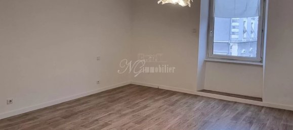 Здание с 11 комнатами в Анневиль, Франция № 77475 7