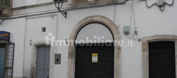 Propiedad comercial de 3 habitaciónes en Martina Franca, Italy No. 169240 4