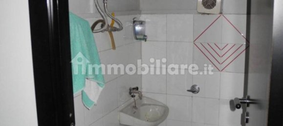 Propiedad comercial de 3 habitaciónes en Martina Franca, Italy No. 169240 13