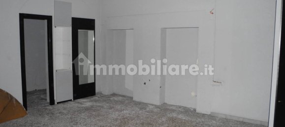 Propiedad comercial de 3 habitaciónes en Martina Franca, Italy No. 169240 5