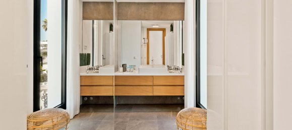 6 bedrooms Villa in Marbella, Spain No. 95269 31