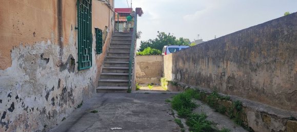 Квартира с 2 спальнями в Портичи, Италия № 347464 12