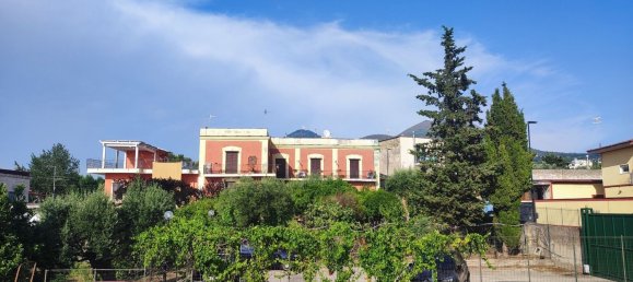 Квартира с 2 спальнями в Портичи, Италия № 347464 13