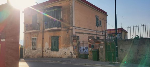 Квартира с 2 спальнями в Портичи, Италия № 347464 9