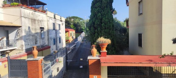 Квартира с 2 спальнями в Портичи, Италия № 347464 14