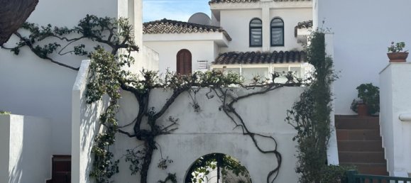 3 bedrooms Townhouse in Estepona, Spain No. 33161 38