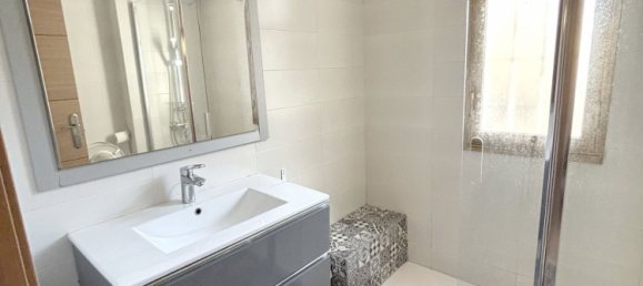 3 bedrooms Townhouse in Estepona, Spain No. 33161 35