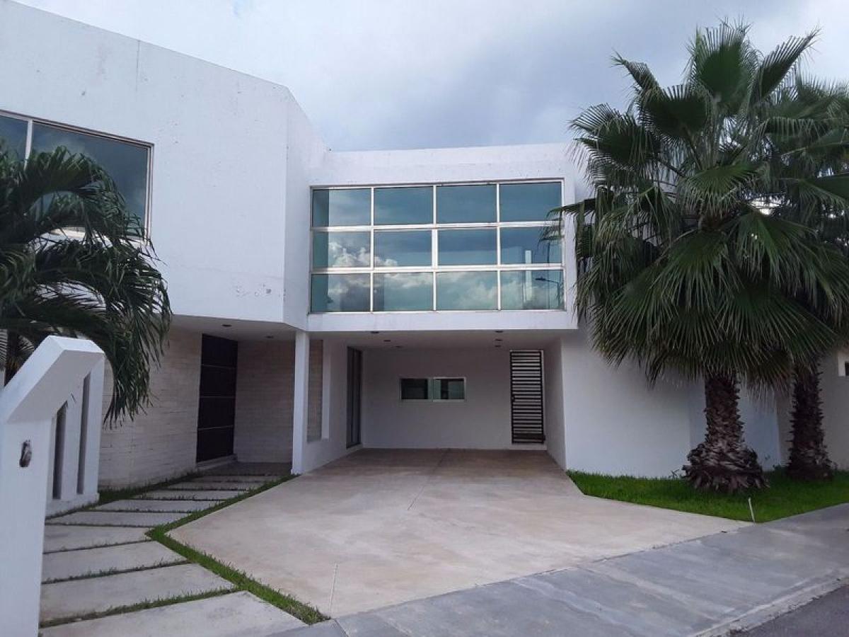 3 bedrooms House in Yucatan, Mexico No. 167907