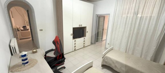 3 rooms Apartment in Barletta, Italy No. 24595 13