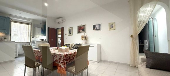 3 rooms Apartment in Barletta, Italy No. 24595 3