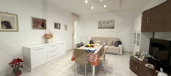 3 rooms Apartment in Barletta, Italy No. 24595 4