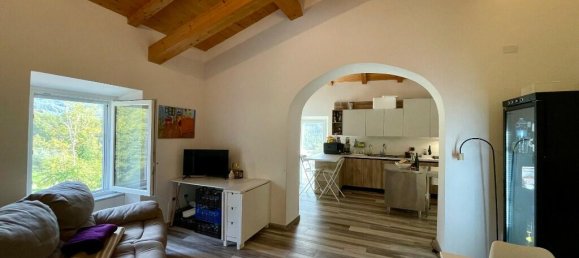 Дом с 4 спальнями в Арпино, Италия № 56361 10