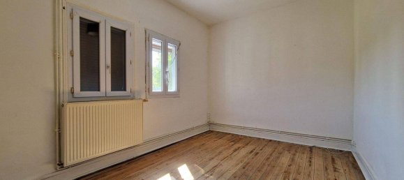 2 bedrooms House in Laon, France No. 223018 8