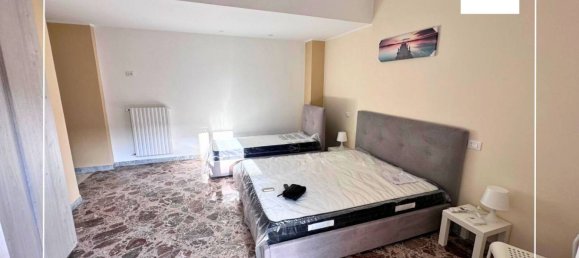 5 chambres Appartement à Taranto, Italy No. 76135 12