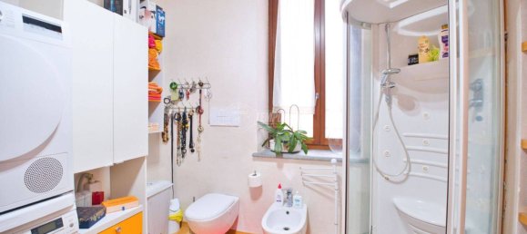 2 غرف نوم شقة في Vercelli, Italy رقم 79344 14