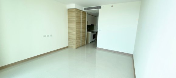 Studio in the Condo in Pattaya, Thailand No. 67298 9