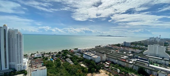 Studio in the Condo in Pattaya, Thailand No. 67298 11