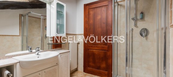 8 rooms Duplex in Bologna, Italy No. 105823 26