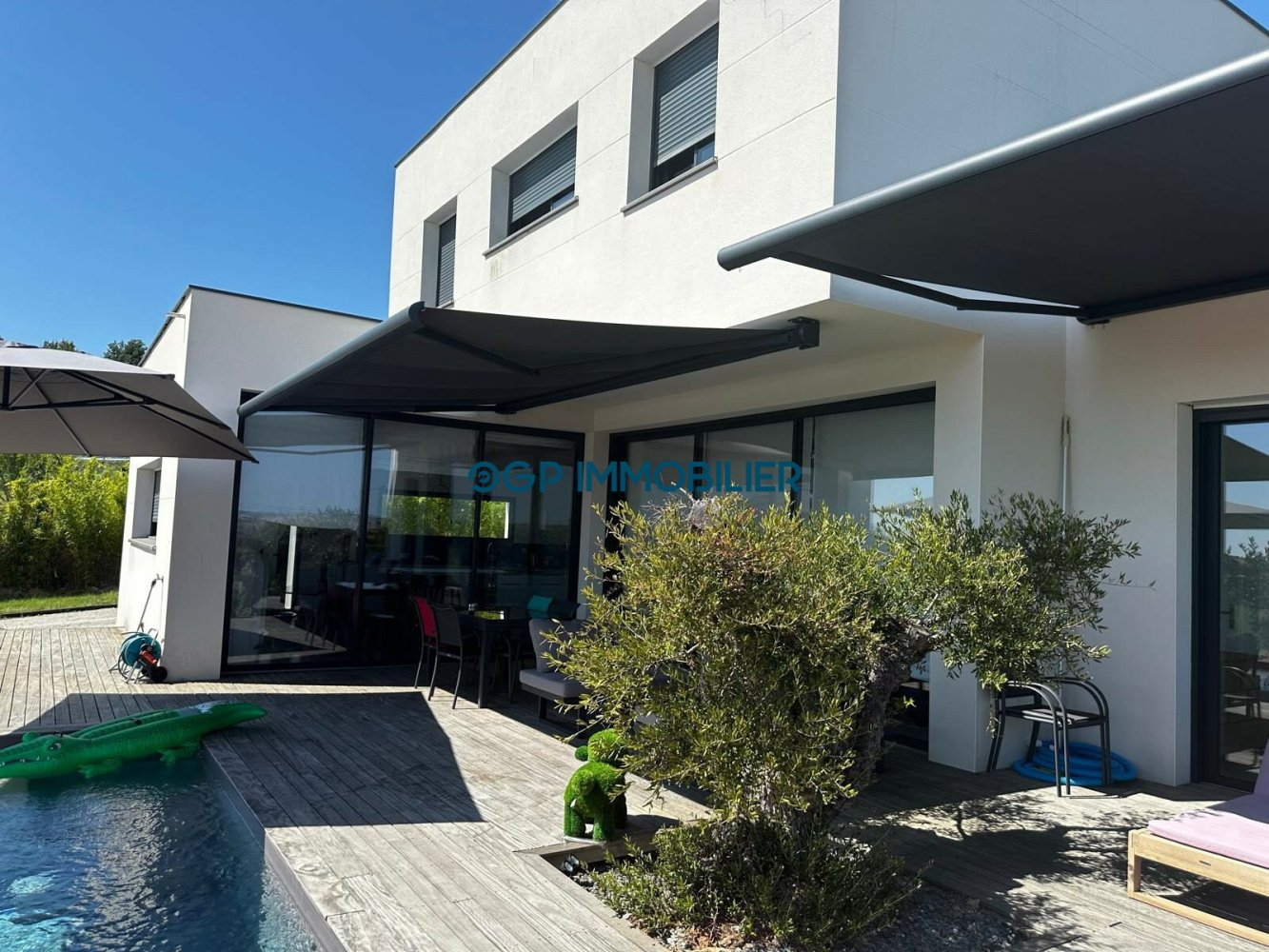 4 غرف نوم منزل في L'Isle-Jourdain, France رقم 361596