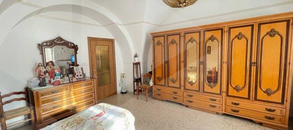 3-salle Appartement à Manfredonia, Italy No. 28098 15