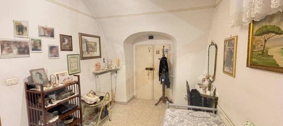 3-salle Appartement à Manfredonia, Italy No. 28098 9