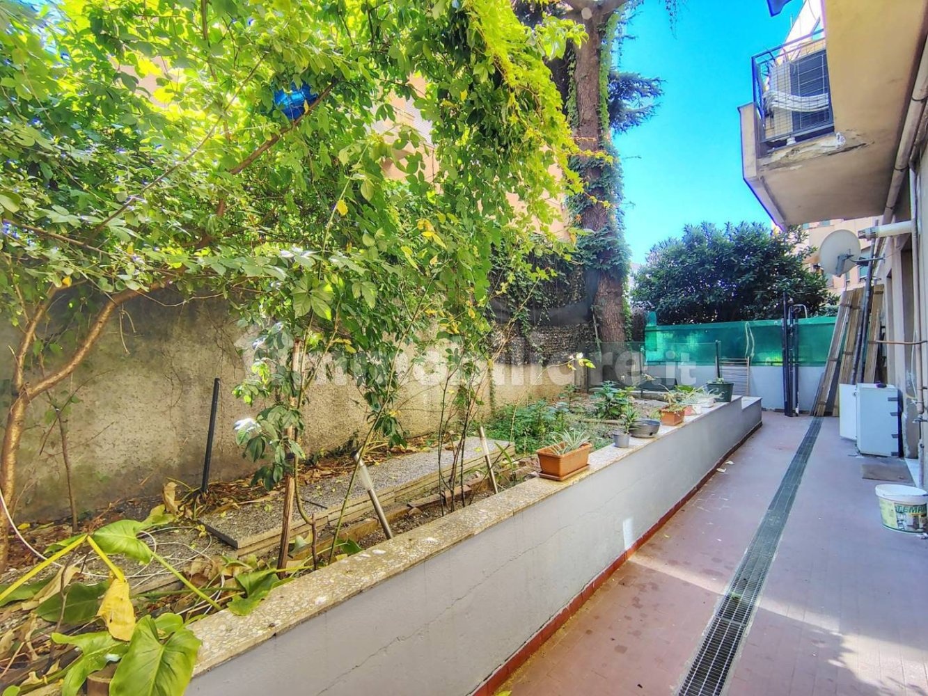 2 Schlafzimmer Wohnung in Genoa, Italy, Nr. 401620