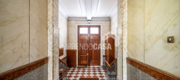 Квартира с 4 спальнями в Палермо, Италия № 359089 2