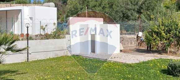 Villa de 2 dormitorios en Avola, Italy No. 45943 3