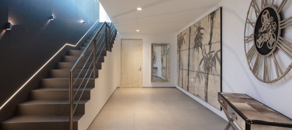 5 bedrooms Villa in Nueva Andalucia, Spain No. 4736 20