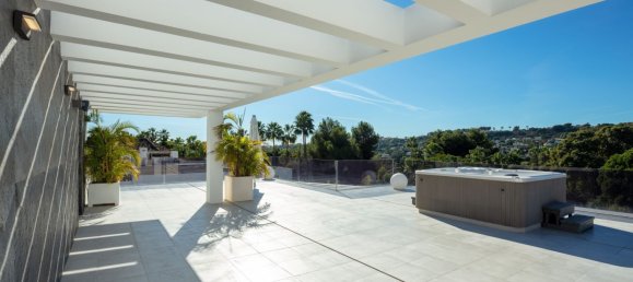 5 bedrooms Villa in Nueva Andalucia, Spain No. 4736 21