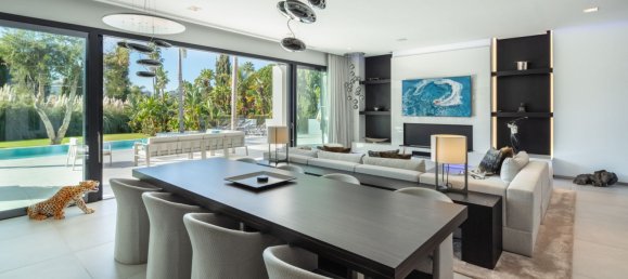 5 bedrooms Villa in Nueva Andalucia, Spain No. 4736 29