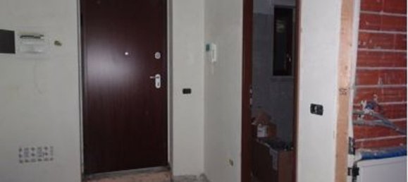4 rooms Apartment in Turin, Italy No. 45220 3